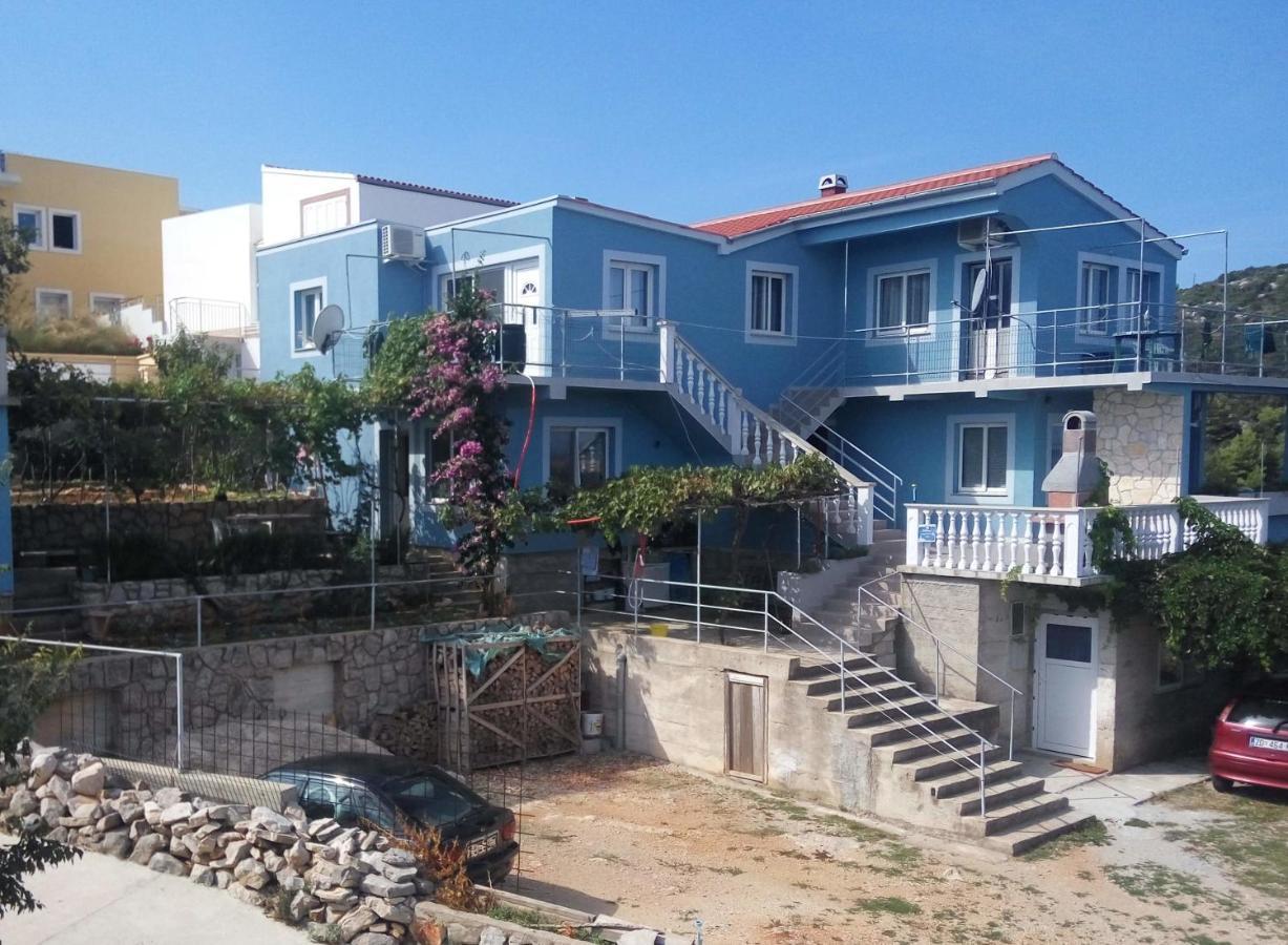 Apartments With A Parking Space Sali, Dugi Otok - 8181 Bagian luar foto