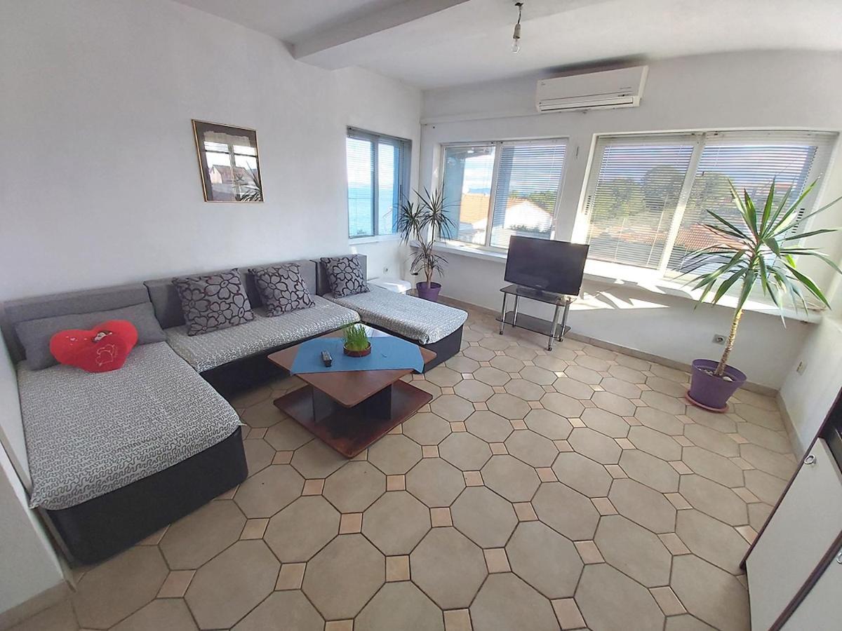 Apartments With A Parking Space Sali, Dugi Otok - 8181 Bagian luar foto