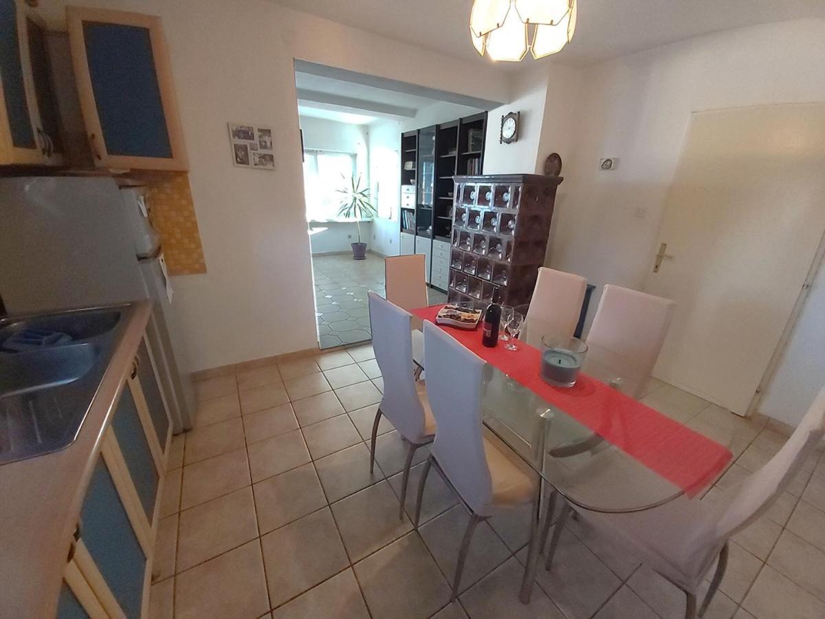 Apartments With A Parking Space Sali, Dugi Otok - 8181 Bagian luar foto