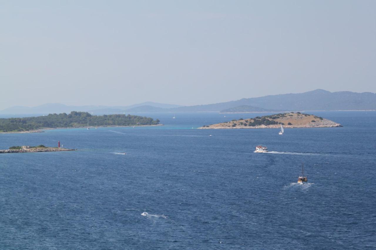 Apartments With A Parking Space Sali, Dugi Otok - 8181 Bagian luar foto