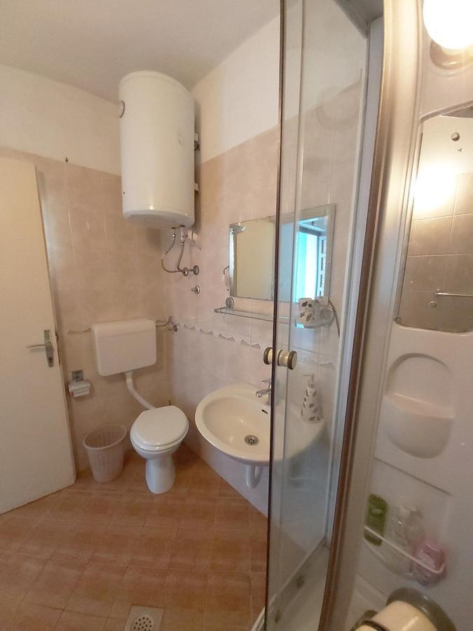 Apartments With A Parking Space Sali, Dugi Otok - 8181 Bagian luar foto
