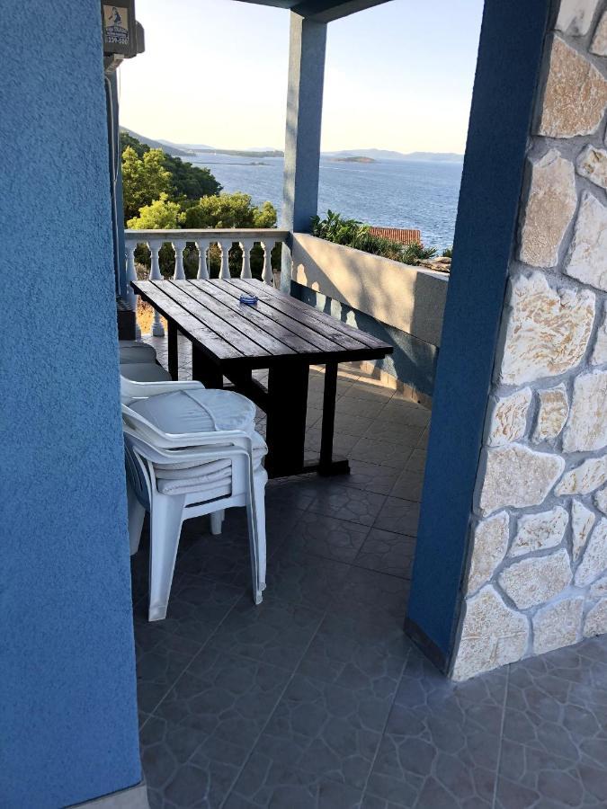 Apartments With A Parking Space Sali, Dugi Otok - 8181 Bagian luar foto
